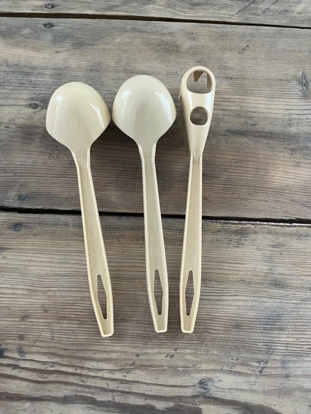 VTG Tailor Made Almond Nylon Plastic Ladles, Spaghetti Server Set 3